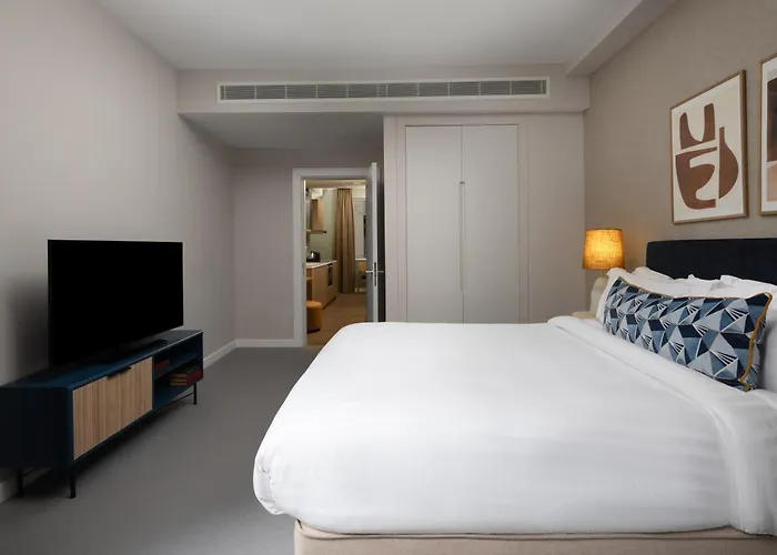 The Lincoln Suites