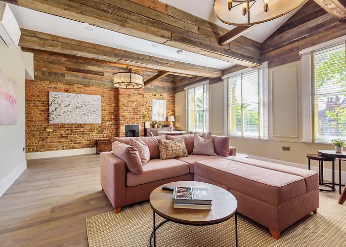 Oak & Poppy Apartments