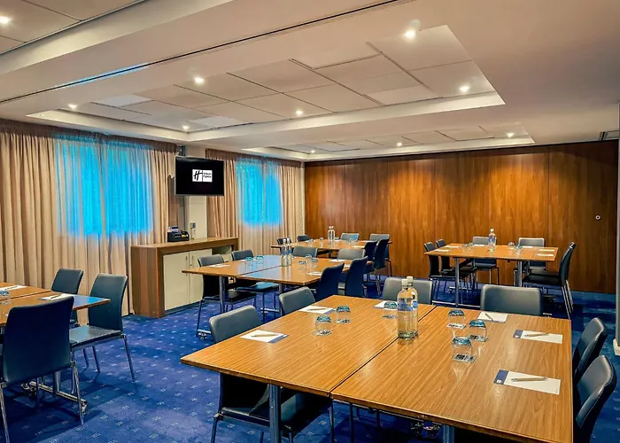 Holiday Inn Express London Stratford By Ihg