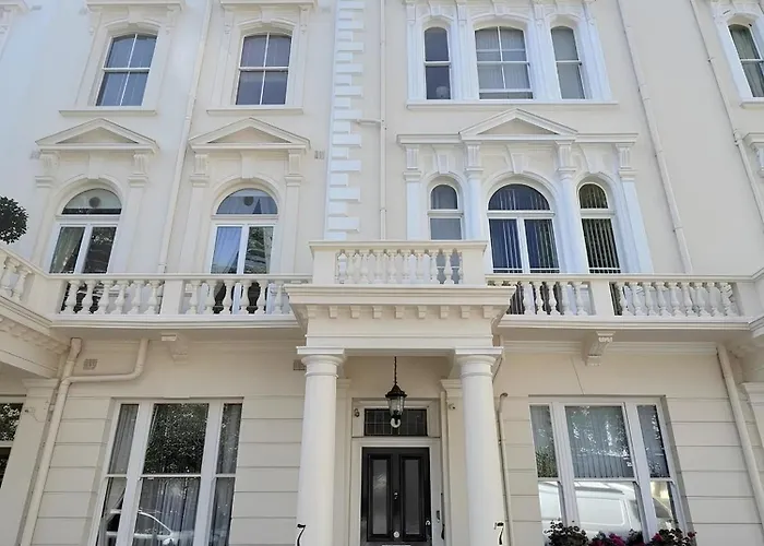 Seven Paddington